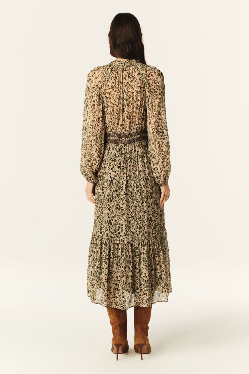 Elegant Véda Waist Dress