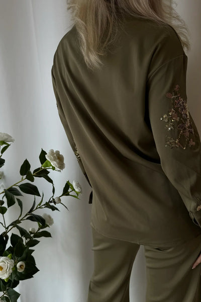 Bloom Chic Casual Outfit